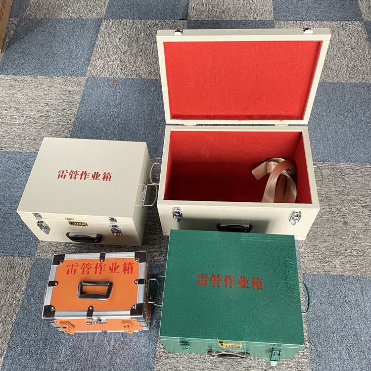 新城镇爆破工程作业箱如何选择？玻璃钢与传统材质的全面对比